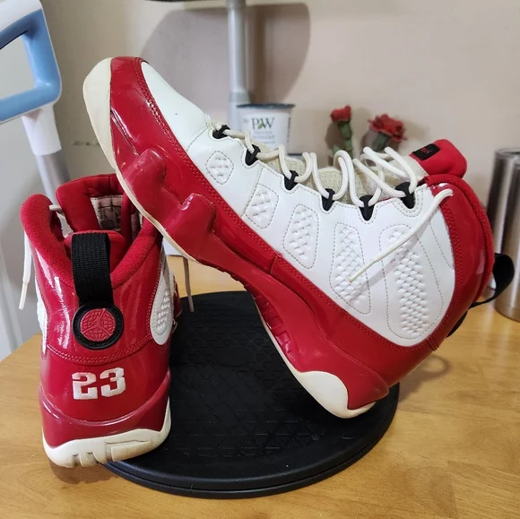 Air Jordan 9 "Gym Red" Mens. - Picture 12 of 16